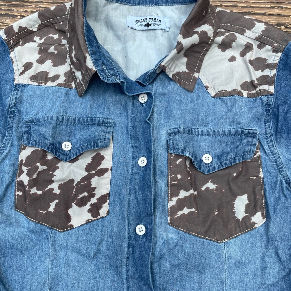 Crazy Train ladies Small Cow-print Jean Shirt